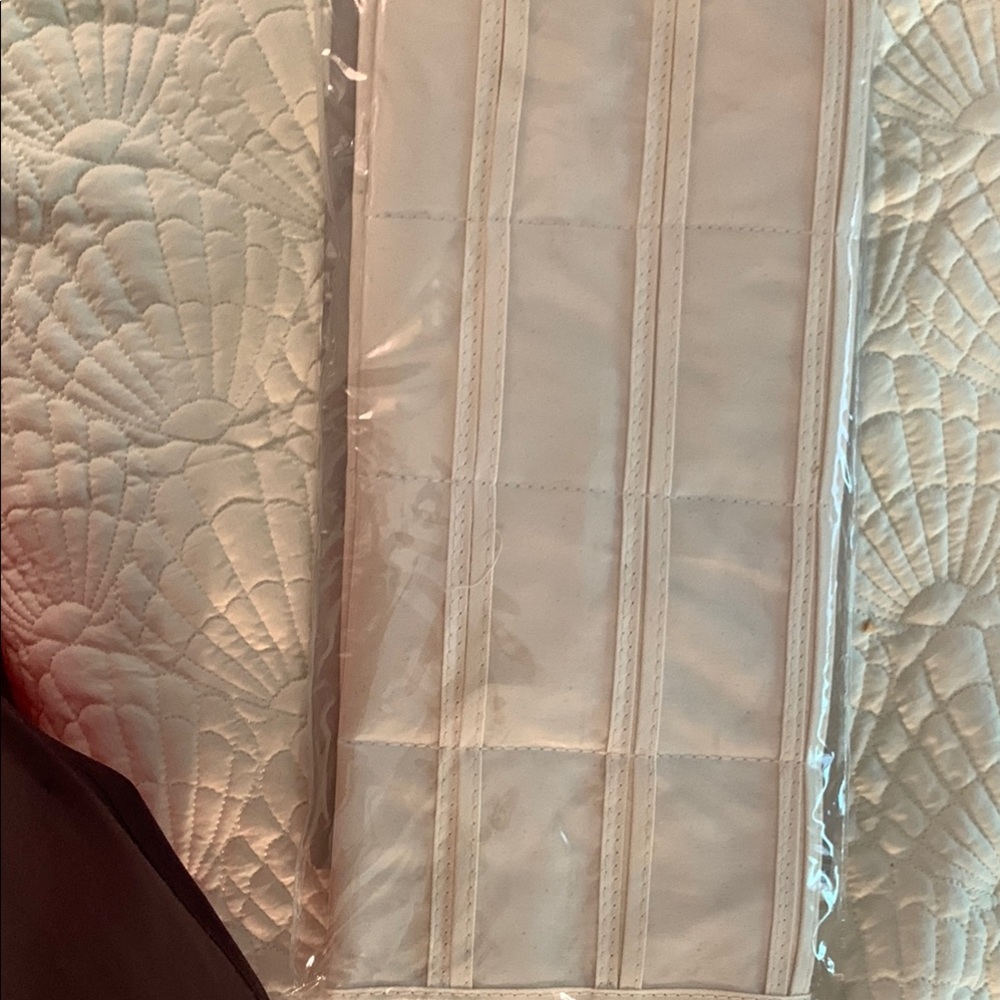 Hanging Jewelry Organizer with White and Clear Pockets - Picture 8 of 8